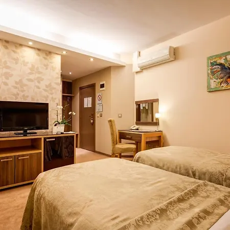 Tami Hotel