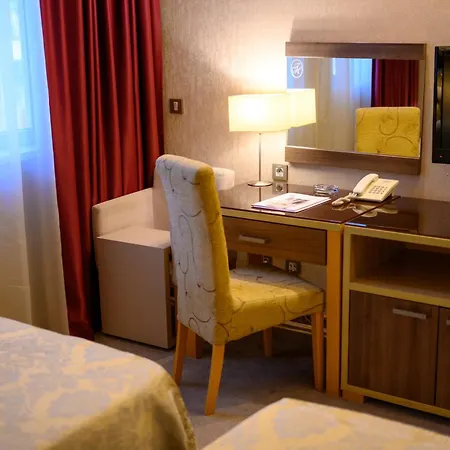 Tami Отель Ниш