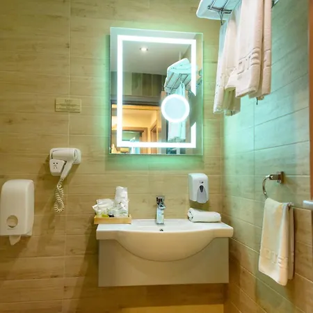 Отель Tami Ниш